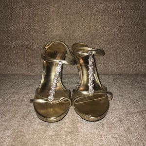 Bakers Gold Strappy Heels - Size 7
